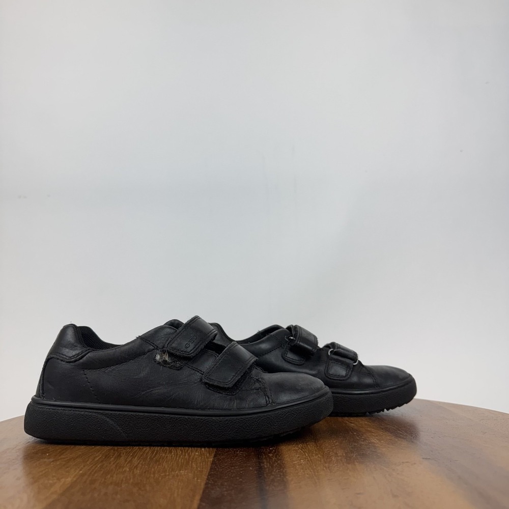 Big Kids Geox Theleven Black Leather Comfort Casual Low Sneakers Size 1 Y GUC
